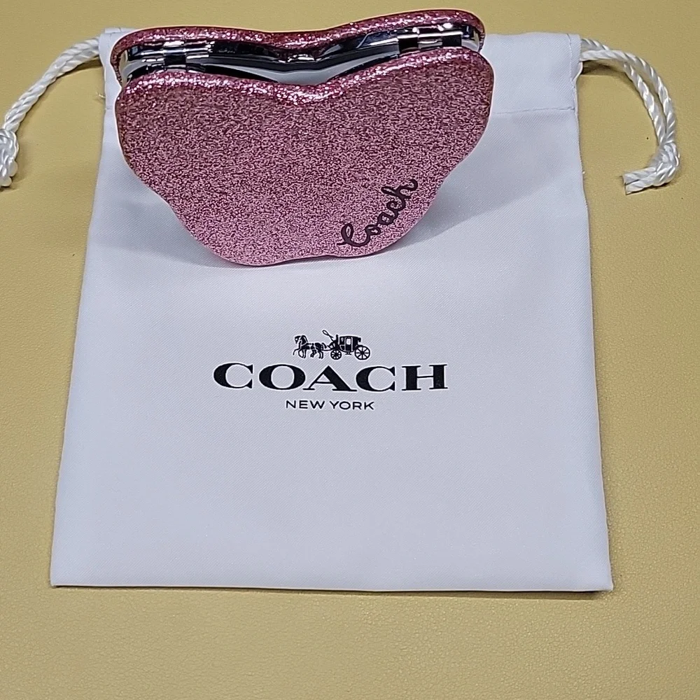 Coach Glitter Butterfly Compact Pink Mirror NWT - Picture 3 of 4